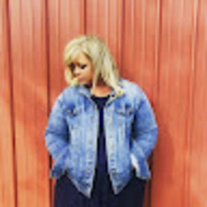 Meet your Posher, Leigh